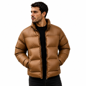 Blouson matelassé élégant à capuche, isolant, respirant, écologique, léger et chaud, idéal pour les voyages, les activités de plein air et les journées froides. - Product Image 1