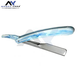 มีดโกนหนวดแบบใช้แล้วทิ้ง ด้ามจับพลาสติกแบบรักษ์โลก ยี่ห้อ New Perfect Shave ใบมีดโกนตรงทำจากสแตนเลส - Product Image 2