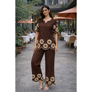 Ensemble de Salwar Kameez Moderne Brodé de Qualité Supérieure, Idéal pour le Quotidien, Élégant, Confortable et Tendance pour les Fêtes - Product Image 2
