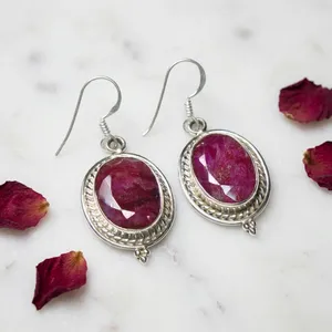 Boucles d'oreilles pendantes en argent sterling 925 avec quartz rouge, pierre précieuse ovale facettée, bijoux indiens faits à la main, vente en gros - Product Image 3