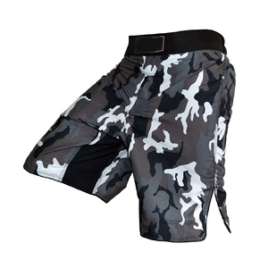 Vêtements d'arts martiaux fabriqués en usine, rashguard MMA sur mesure, costume de haute qualité, rashguard et short de fitness/grappling pour hommes - Product Image 1