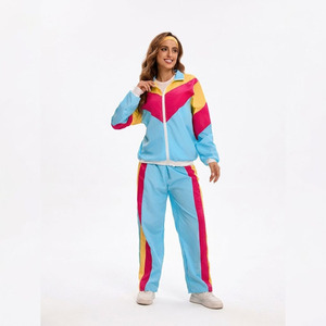 Conjunto Deportivo de Dos Piezas para Mujer, Estilo Retro, Chaqueta Roja Ligera con Cierre y Pantalones Jogger Holgados, Venta al Por Mayor - Product Image 5