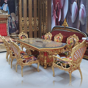 เก้าอี้รับประทานอาหารสุดหรู Majestic The Mocoto รุ่น Luxury Gold พร้อมพนักพิงแกะสลัก หุ้มเบาะอย่างดี เหมาะสำหรับโรงแรม ร้านอาหาร และห้องจัดเลี้ยง - Product Image 1