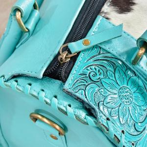 Bolso Speedy de Cuero Turquesa con Panel de Piel de Vaca, Diseño Floral Grabado, Cierre de Cremallera, Detalle de Borla, Estilo Casual - Product Image 4