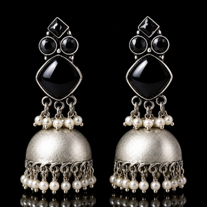 Pendientes de Plata Antigua Chapada Elegantes y Tradicionales de Fábrica Directa con Engaste de Bisel de Piedra Artificial, Venta al por Mayor de Joyería - Product Image 3