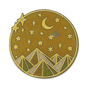 Écussons brodés sur mesure en tissu sergé écologique de haute qualité, badges tissés en forme de cœur brodés à la machine pour chapeaux - Product Image 4