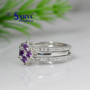 Bague en Améthyste Violette en Grappe, Argent Sterling 925, Design Floral Halo, Accents Moissanite, Bijou Élégant pour Fiançailles et Mariage - Product Image 3