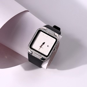 Reloj de Cuarzo Miyota con Esfera Cuadrada de 46 mm, Cristal, Correa de 20 mm con Pedrería, Visualización de Fecha, Estilo de Joyería de Moda Personalizable - Product Image 3