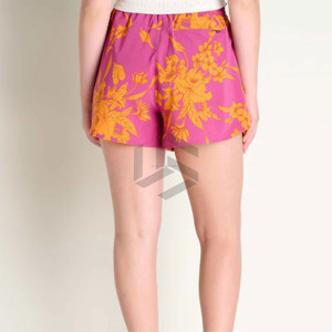 Shorts de yoga pour femmes, shorts de sport à taille haute personnalisés, shorts de course et de gym confortables et respirants, shorts imprimés pour femmes - Product Image 4