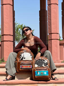 Sacs à dos en cuir de vachette véritable usiné à la main Sacs à dos en cuir sculptés élégants Sacs à dos de style occidental Nouvelle mode élégante - Product Image 3