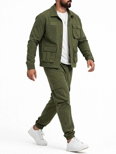 Ensemble de survêtement pour homme ONETEN vert olive, pantalon de jogging à poches cargo et cordon de serrage, veste boutonnée, tenue 2 pièces - Product Image 2