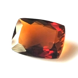 Saphirs naturels facettés en forme de coussin, taille brillant, couleur miel, de Sapphire Gems International |   Tourmaline rouge de Zambie, pierre précieuse de 2,75 carats - Product Image 4