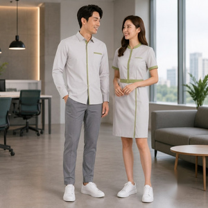 เสื้อเชิ้ตสีเทาอ่อนแต่งขอบสีเขียวและกางเกงสีเทา ผ้าฝ้ายระบายอากาศสำหรับผู้ใหญ่ - Product Image 5