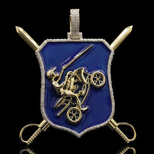 Colgante de Lujo Personalizado, Chapado en Oro, Estilo Hip Hop, con Diamantes, Diseño Dynasty Elite - Product Image 1