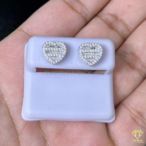 Corazón para mujer Baguette Cut Lab Grown Diamond Look Stud Pendientes en ette Stud Pendientes para joyería de boda - Product Image 5