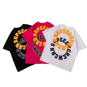 Camiseta Básica de Diseño Oversize con Cuello Redondo y Manga Corta, con Estampado de Letras en Relieve en la Espalda, Estilo Urbano, para Hombre, de Algodón con Estampado Puff - Product Image 1