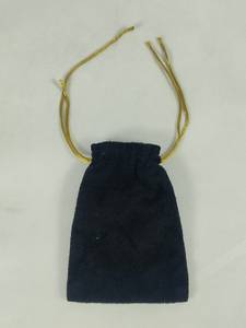 ถุงกำมะหยี่พรีเมียมแบบมีเชือกผูกสีทอง สำหรับใส่ของขวัญหรือเครื่องประดับขนาดเล็ก เหมาะสำหรับงานแต่งงานและงานปาร์ตี้ - Product Image 4