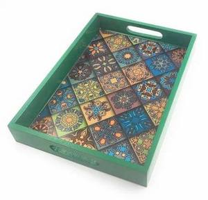 Plateau de service rectangulaire en bois et résine, design classique poli fait main, durable, motif uni, pour les occasions de mariage - Product Image 1
