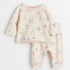 Conjunto Deportivo de Algodón Personalizado al por Mayor para Niños, Sudadera con Capucha Lisa de Estilo Casual con Estampado a Cuadros para Niños y Niñas de 7+ Años - Product Image 4