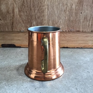 Chope à bière vintage en cuivre avec poignée en laiton, classique, écologique, réutilisable, vaisselle traditionnelle pour bar, maison, cuisine, cadeau durable - Product Image 1