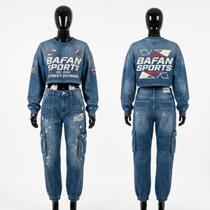 Conjunto de Top Corto Azul Lavado y Pantalones Jogger Cargo para Mujer, Tela Denim de 320 GSM, Diseño Personalizado, Ropa Urbana - Product Image 5