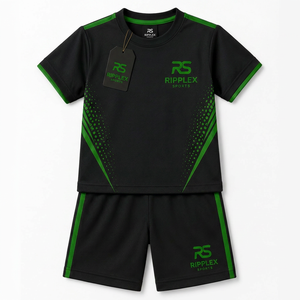 Ensemble de sport court pour enfants modernes, offrant un tissu doux, une coupe flexible et un confort tout au long de la journée pour toutes les saisons et un confort quotidien. - Product Image 6