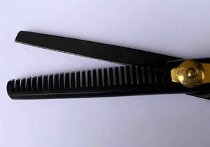 Tijeras de Entresacar Profesionales de Acero Inoxidable 4Cr13 para Barbero, Mano Derecha, Mango Corto, Calidad de Salón, 28 Dientes, Gran Venta - Product Image 2