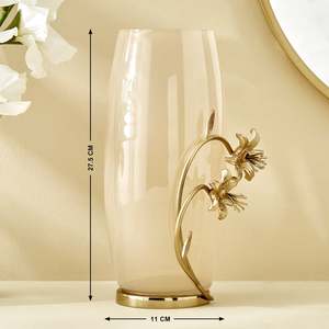 Vase de sol en verre transparent de luxe avec base en métal décorative, design minimaliste, fait main et résistant à la rouille, pour la décoration intérieure moderne - Product Image 5