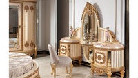 Lit king-size contemporain en bois massif sculpté or de luxe avec ensemble de chambre (armoire, tables de chevet, coiffeuse) pour hôtels et villas