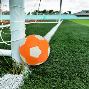 Balón de Fútbol Naranja y Blanco para Entrenamiento, Diseño de Paneles Resistente al Desgaste, para Interiores, Juvenil, Deportivo, Desinflado - Product Image 4