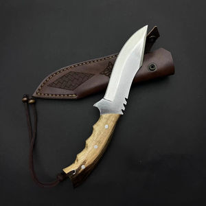 Cuchillo de Supervivencia para Camping, Senderismo y Caza, Acero Inoxidable 4116, Hoja Fija con Borde Parcialmente Dentado, Mango de Madera de Nogal y Funda de Cuero - Product Image 1
