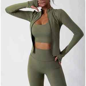 Vêtements de sport personnalisés pour femmes, ensemble de yoga, legging et soutien-gorge de yoga, vêtements de sport de haute qualité, ensemble de vêtements de yoga - Product Image 1