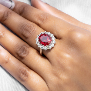 Anillo de Plata de Ley S925 con Granate Cultivado en Laboratorio, Granate Ovalado, Diamante CZ Redondo, Doble Halo, Anillo para Mujer, Talla Estadounidense 6, JR106Y - Product Image 4
