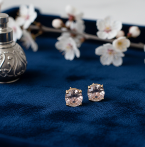 ต่างหูพลอยสีชมพูทรงกลม 10 มม. เงินแท้ 925 ชุบทอง 18K เรียบง่ายและมีสไตล์ เครื่องประดับมินิมอล - Product Image 6