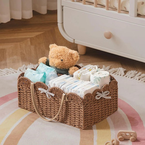 Organizador de pañales de hierba marina natural con asa, cesta para guardería con diseño festoneado, hecho a mano en Vietnam - Product Image 5