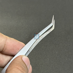 Pinzas para Pestañas de Acero Inoxidable con Punta Curva, Superficie Lisa de Precisión para Extensión de Pestañas - Product Image 1