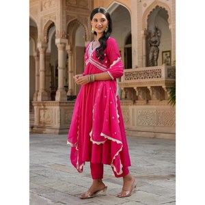 Hermoso Salwar Kameez Rosa de Algodón Marca JC - Traje de Fiesta con Top, Pantalón y Dupatta, Talla XL - Product Image 4