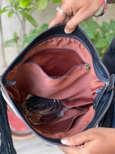 2025 vente en gros sac à main en cuir repoussé véritable peau de vache frange sac à bandoulière sculpture bohème Turquoise fleur sacs à bandoulière pour les femmes - Product Image 6