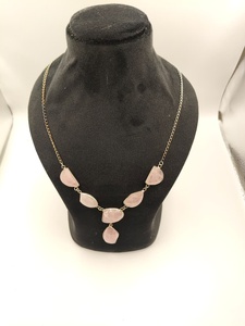 Collar de Cuarzo Rosa Natural con Cadena de Latón, Collar Sólido con Eslabones, Joyería Artesanal con Piedras Preciosas, Regalo para Mujer, Venta al por Mayor - Product Image 3