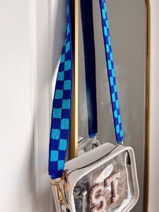 Sangle de sac à main artisanale en perles brodées, motif damier bleu turquoise, style guitare, directement de l'usine - Product Image 1