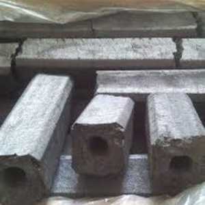 Charbon de bois en briquettes carrées type B pour barbecue commercial et chicha, prix compétitif, emballage standard 10 kg par boîte, charbon AVC faible teneur en cendres - Product Image 4