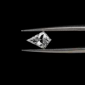 Diamant de laboratoire élégant certifié IGI, taille cerf-volant, VVS, pour la fabrication de bijoux, à prix de gros. Pierres fantaisie en vrac à prix de gros. - Product Image 1