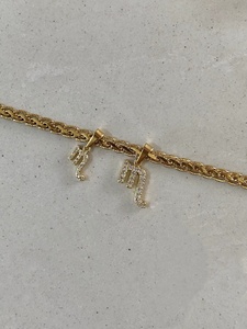 Pulsera con Dijes Chapados en Oro con Colgante de Letra M de Cristal, Joyería Unisex de Estilo Vintage, Brazaletes Hindúes - Product Image 4