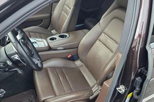 Porsche Panamera 4 E-Hybrid 2020 - Product Image 4