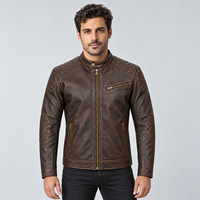 Veste Café Racer marron pour homme avec col à boutons-pression, panneaux d'épaule matelassés, patchs aux coudes, poches zippées et ferrures en laiton