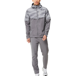 Nouvel ensemble décontracté coupe-vent deux pièces 2026 : veste légère à capuche et short unisexe personnalisé 100 % coton respirant - Product Image 1