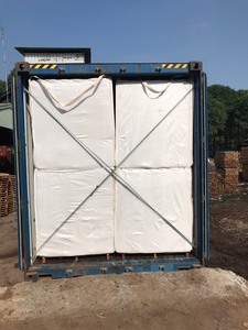 Bloque de aserrín de madera dura mixta para cultivo de hongos, materia prima de virutas de madera de pino de Vietnam, exportador de combustible de madera, proveedor de madera - Product Image 4