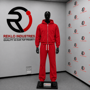 Conjunto Deportivo Personalizado de Forro Polar Rojo para Hombre, Sudadera con Cremallera Completa y Pantalones Jogger, Ropa Deportiva Informal de Invierno, Venta al Por Mayor, Fabricante OEM - Product Image 3