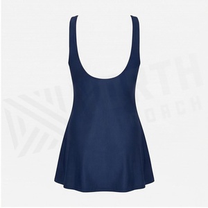 เสื้อกล้ามคอกลมสีน้ำเงินกรมท่าสำหรับผู้หญิง ยี่ห้อ North Approach เนื้อผ้าถัก ระบายอากาศได้ดี สีพื้น ทรงปกติ ไม่มีแขน - Product Image 2