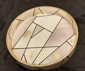 Plateaux de service en bois pour la décoration de table, avec motifs imprimés et finition émaillée - Product Image 3